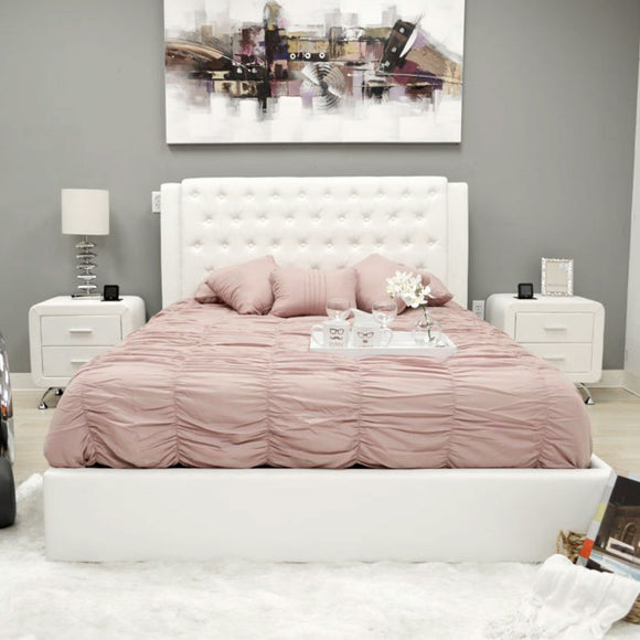 White King Platform Furniture Bed